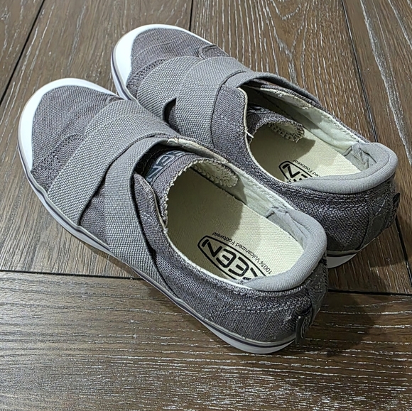 Keen Elsa III Gore Slip On Sneakers, Women's Size 5 - Picture 2 of 9